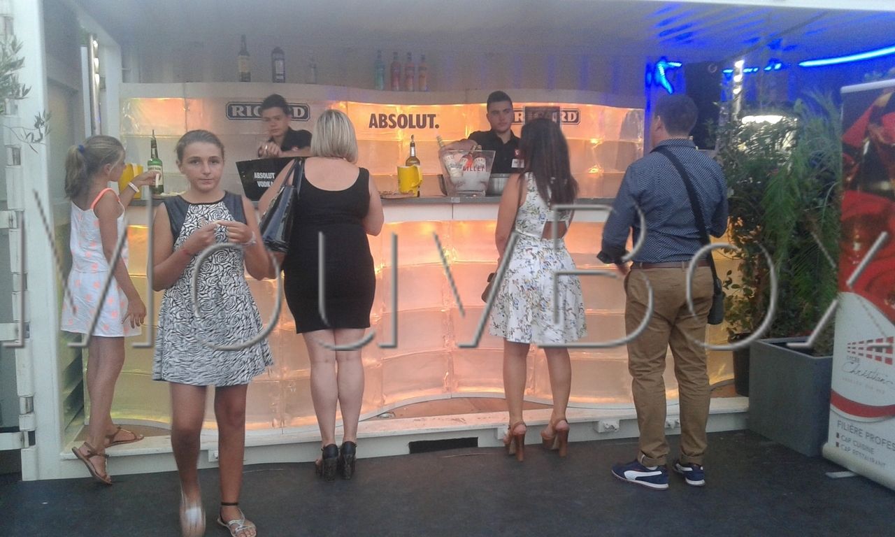 festival-visapourlimage-visa-photojournalisme-conteneur-container-20openside-1er-voyage-neuf-location-vente-mouvbox-