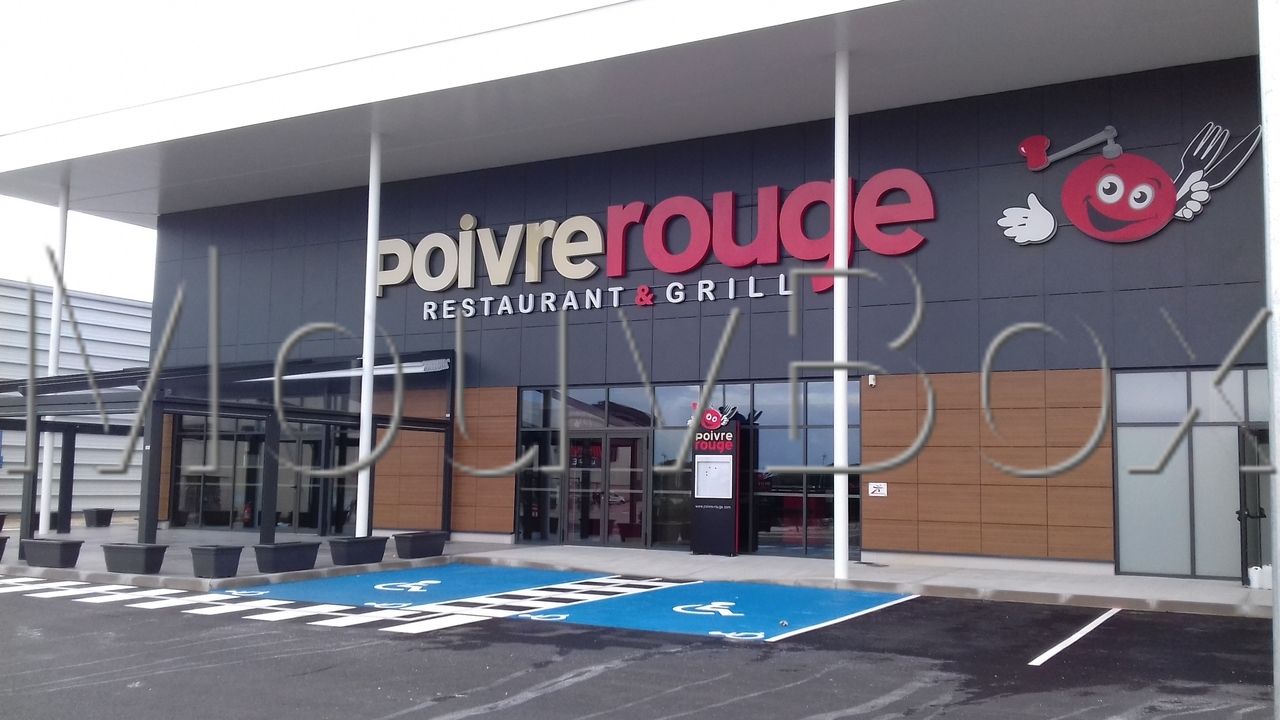 restaurant-le-poivre-rouge-argeles-sur-mer-66-conteneur-container-20dry-6m-neuf-1er-voyage-vente-location-mouvbox