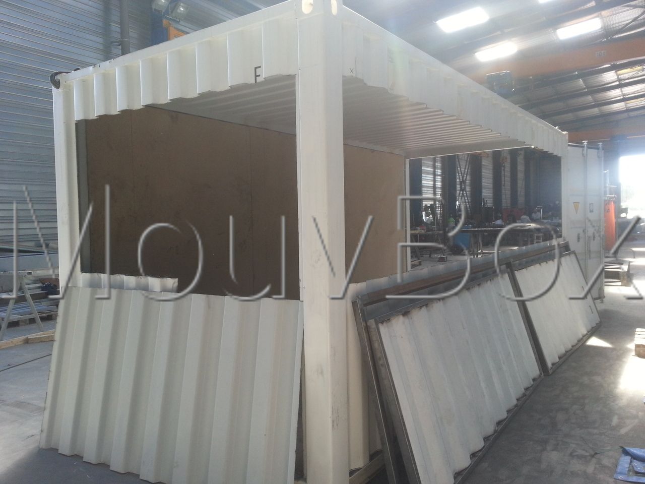 atelier-conception-realisation-transformation-conteneur-container-vente-mouvbox