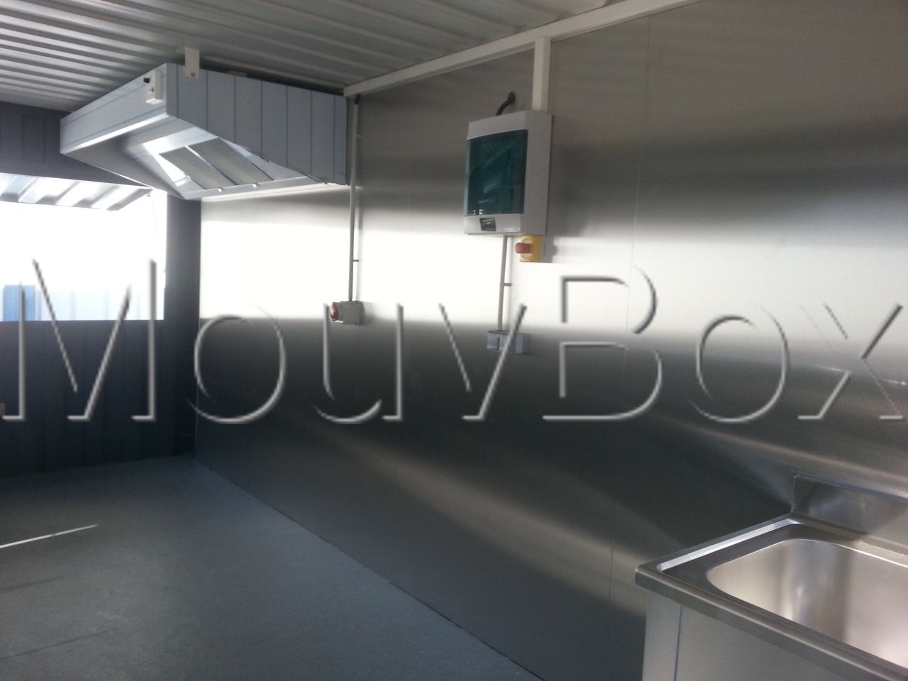 snack-box-container-conteneur-box-caisson-20ft-transformation-neuf-vente-location-mouvbox