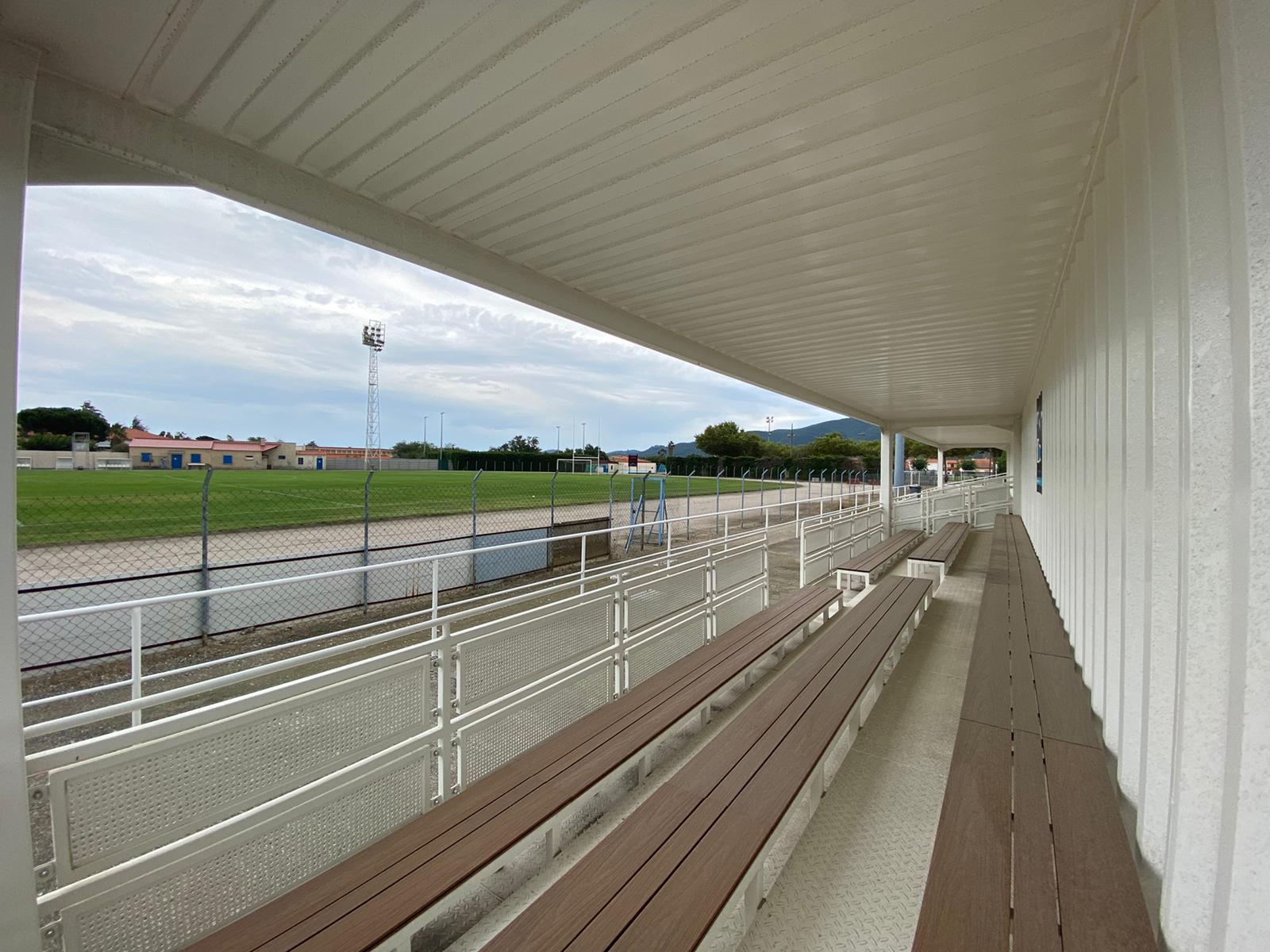 tribunes-en-containers