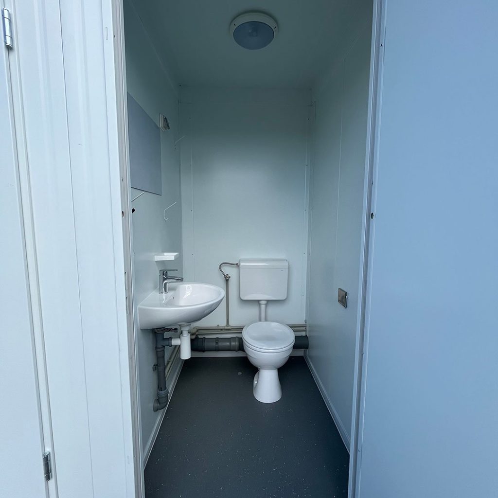 sanitaire camping toilettes