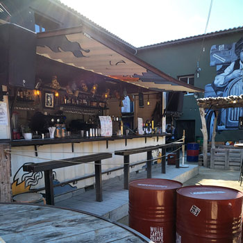 Container bar