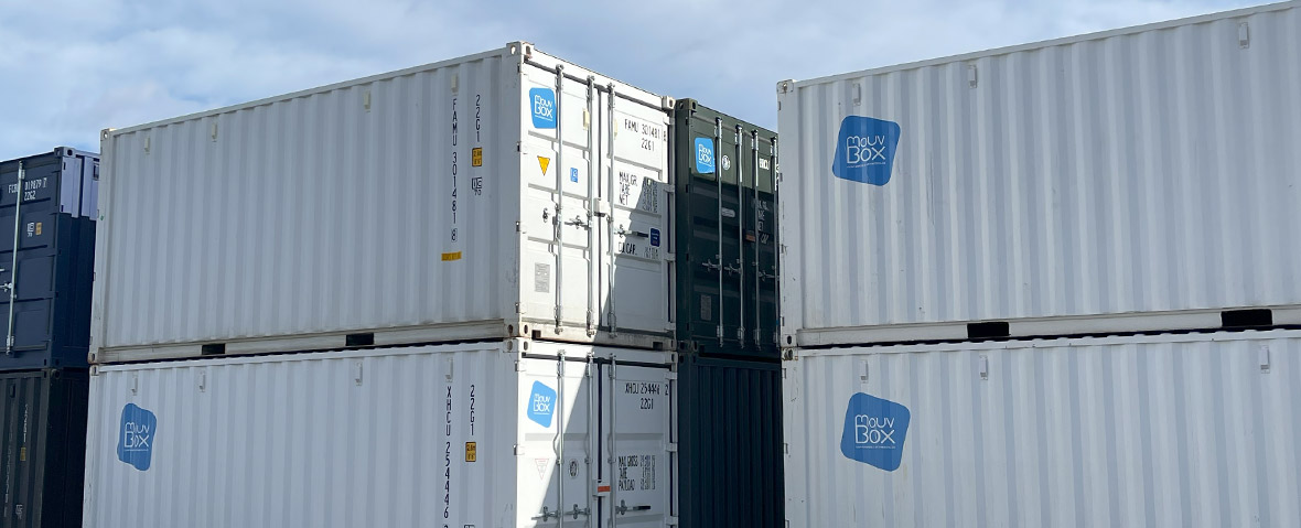 Qu'est-ce qu'un container premier voyage ?